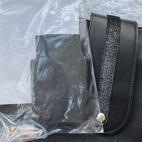 SAS Marissa Shoulder Handbag black leather - Picture 11 of 16